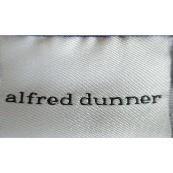 Alfred Dunner Women's Red, White & Blue Floral Print Short Sleeve Shirt Size M. - Picture 8 of 10